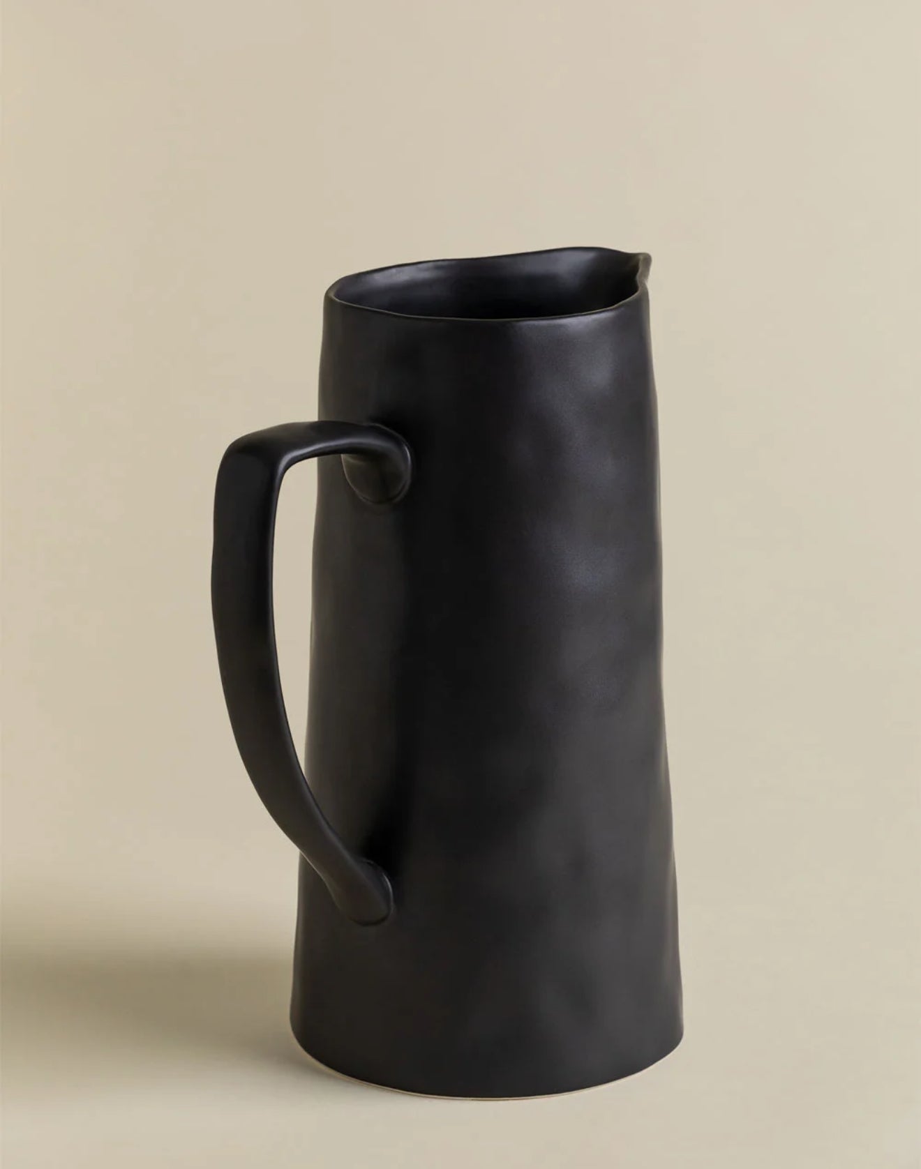 Jarra en Gres 1,8 L Valencia Negra