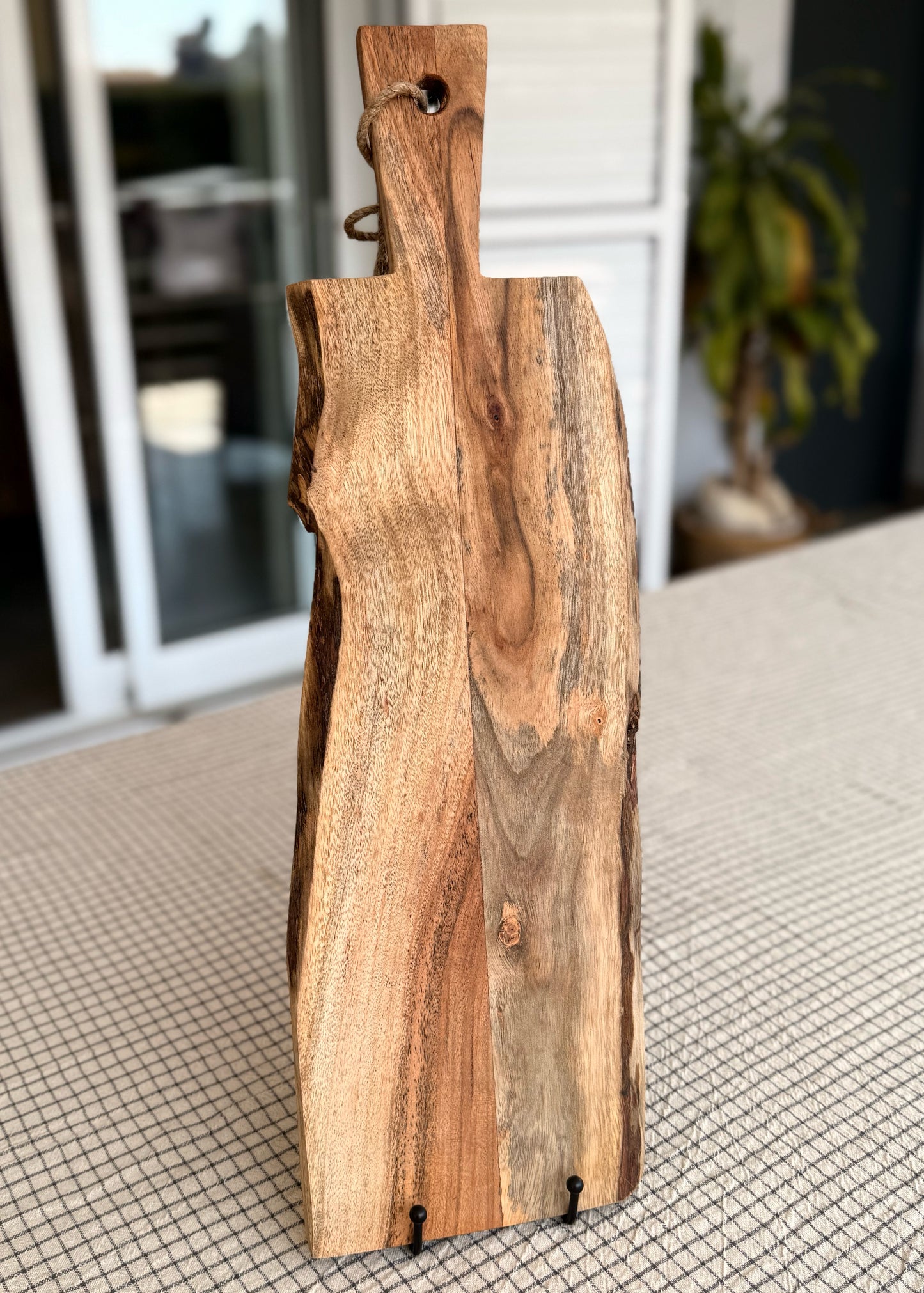 Tabla de madera para cortar y servir yute Iris