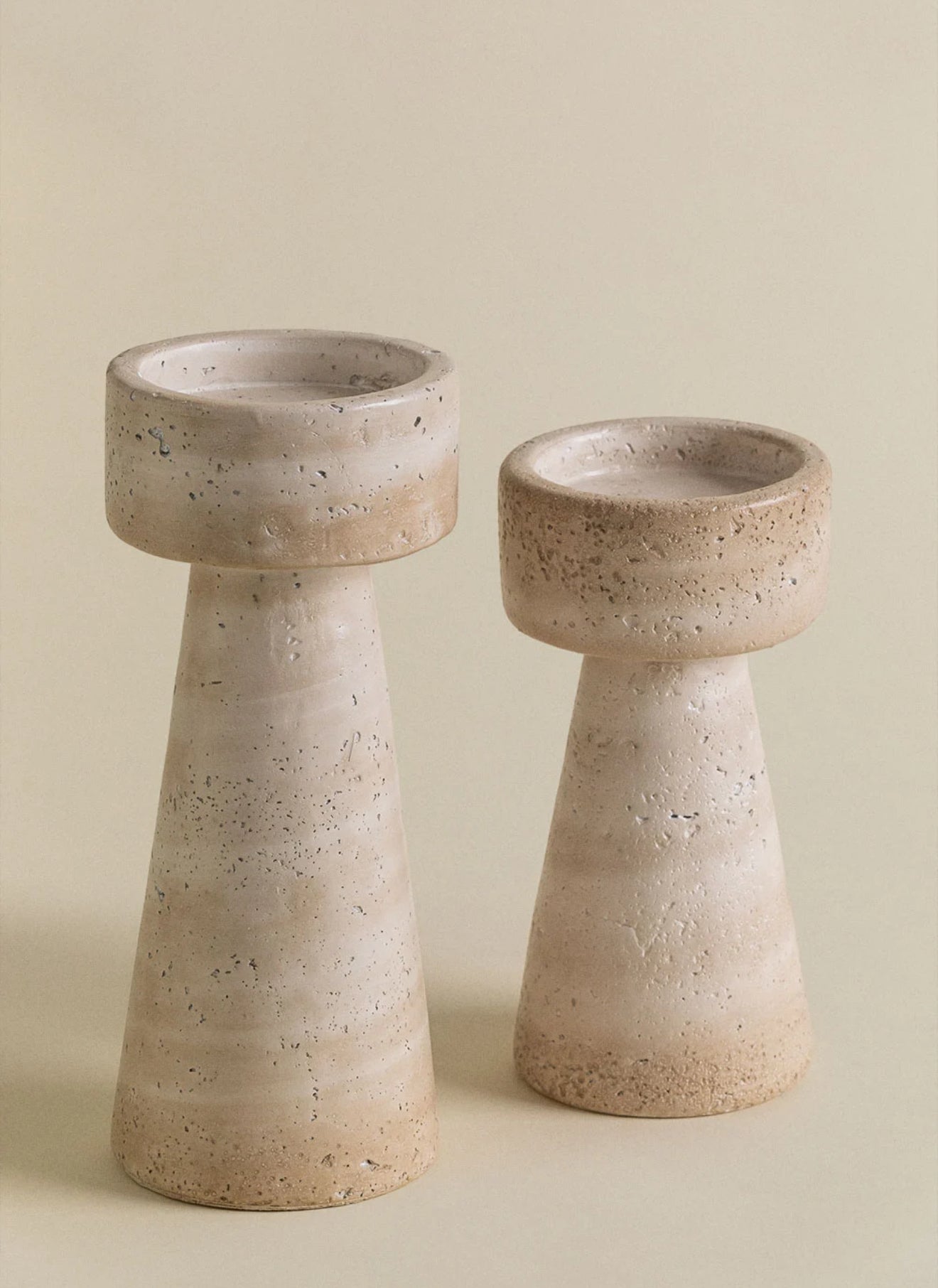 Candelabro en cemento Jamie L